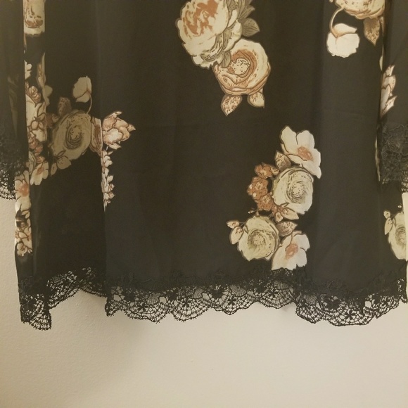 Black Boho Dress with Flower Design - Picture 4 of 4